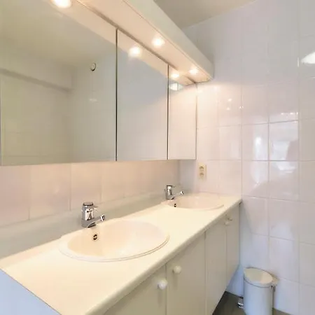 Nadia Sunny Side Apartman